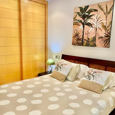 Deluxe - Oceanfront, Heated Pool Apartment Costa Adeje (Tenerife)