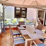 Deluxe - Oceanfront, Heated Pool *