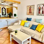 Deluxe - Oceanfront, Heated Pool Appartement