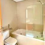 Appartement Deluxe - Oceanfront, Heated Pool *