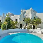 Deluxe - Oceanfront, Heated Pool Appartement