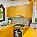 Appartement Deluxe - Oceanfront, Heated Pool *