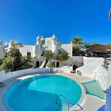 Apartament Deluxe - Oceanfront, Heated Pool