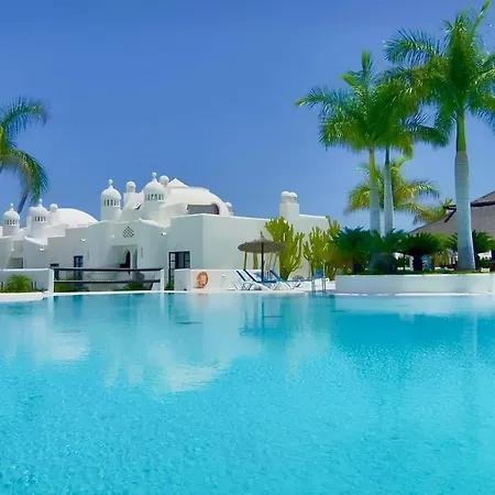 Apartament Deluxe - Oceanfront, Heated Pool Costa Adeje (Tenerife)