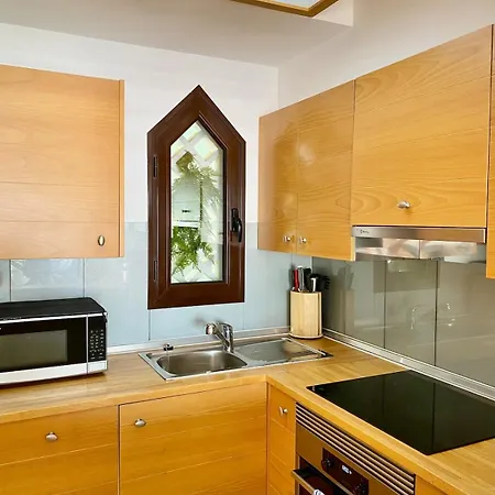 Deluxe - Oceanfront, Heated Pool