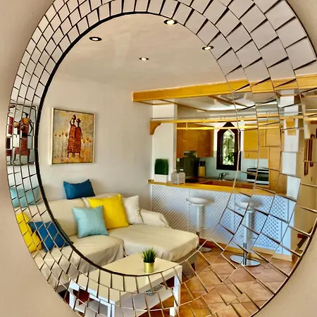 Deluxe - Oceanfront, Heated Pool Apartament Costa Adeje (Tenerife)