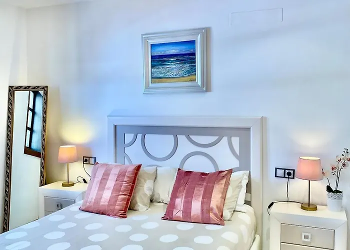 Deluxe - Oceanfront, Heated Pool Appartamento Costa Adeje (Tenerife)