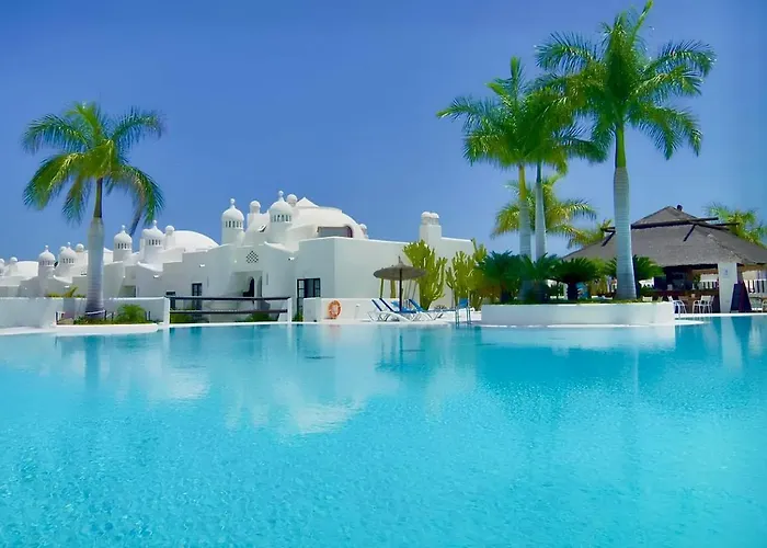 Apartment Deluxe - Oceanfront, Heated Pool Costa Adeje (Tenerife)